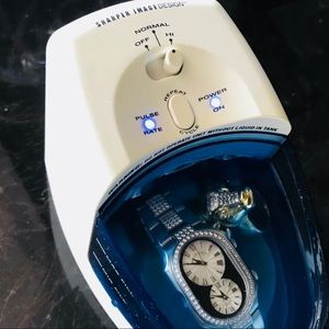SHARPER IMAGE super altura sonic jewelry cleaner.